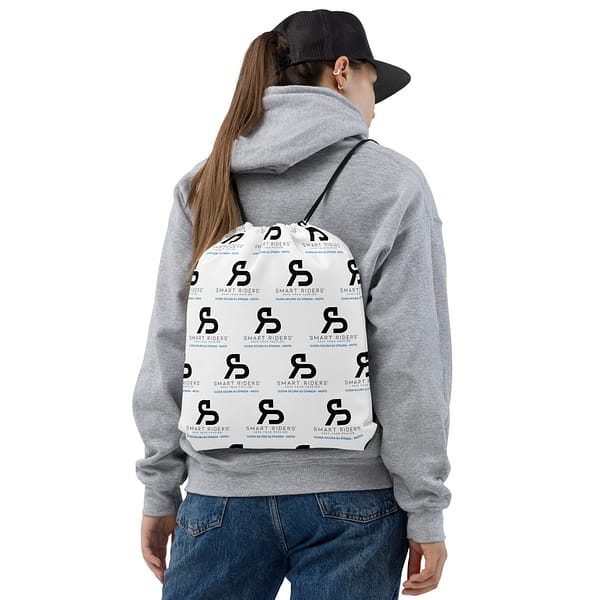 all-over-print-drawstring-bag-white-front-67fe8a5b6223b.jpg Zaino a sacca Smart Riders®